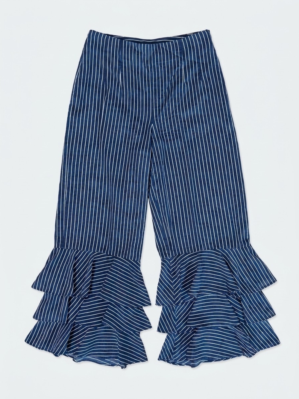 Club Monaco Women’s Size 0 Navy Pinstripe Ruffle Hem Statement Pants